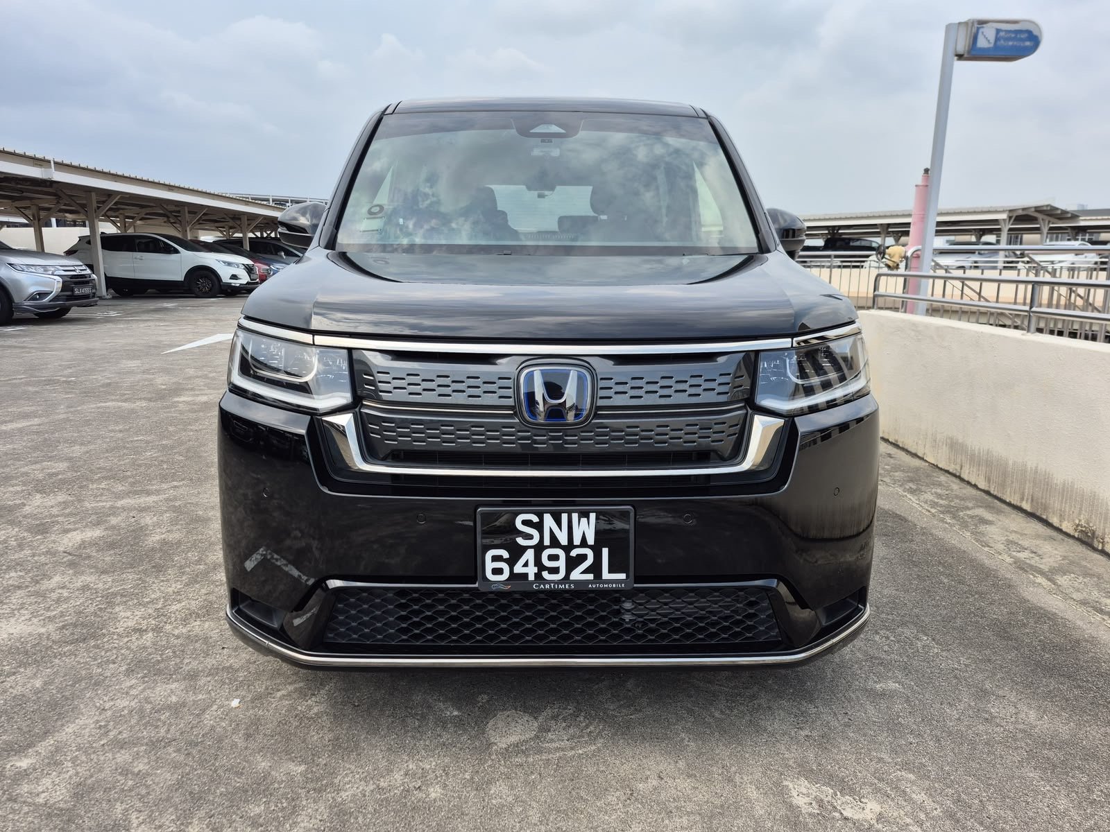 Honda Stepwagon Spada e:HEV photo 3